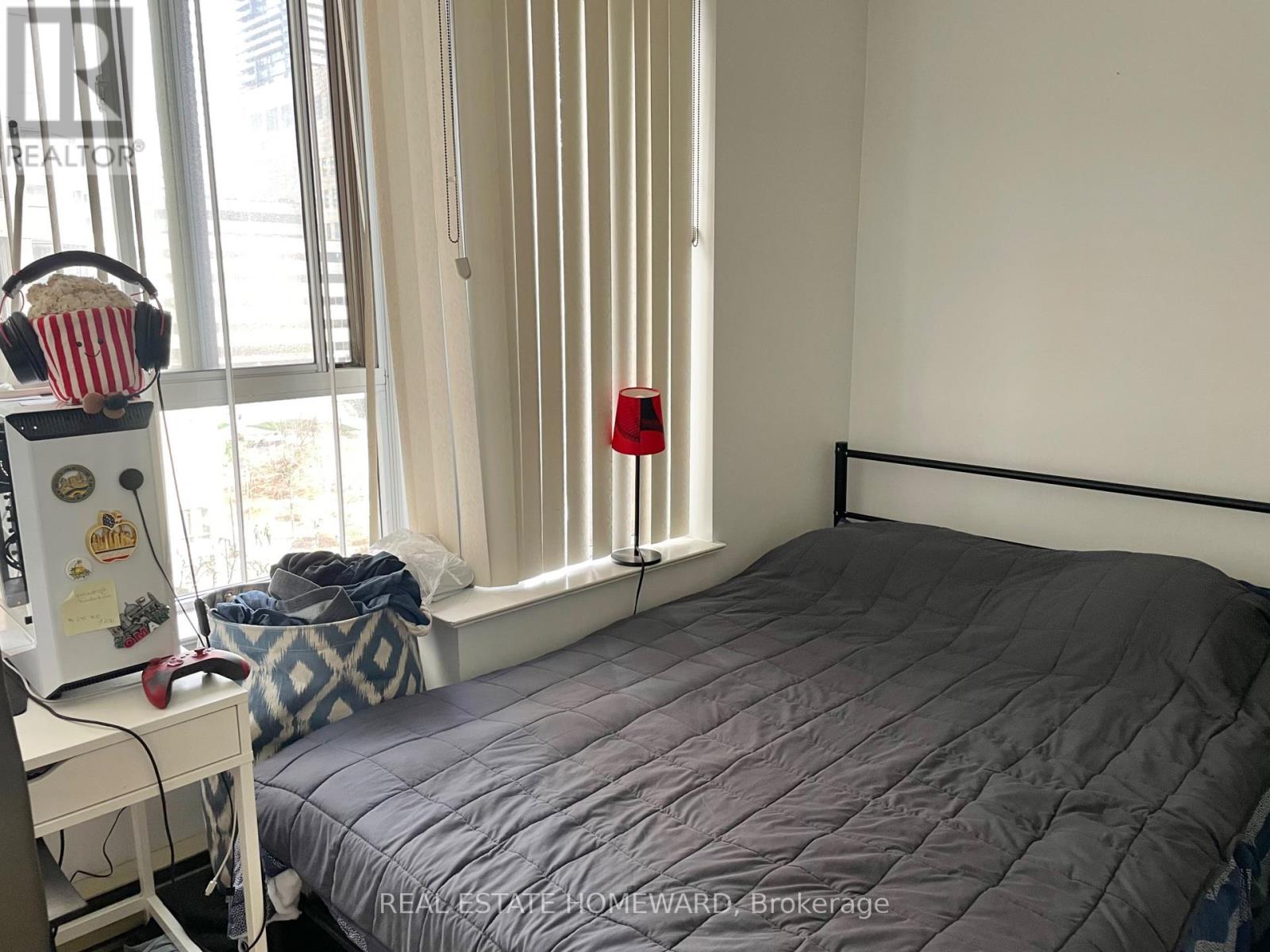 812 - 711 Bay Street, Toronto, Ontario  M5G 2J8 - Photo 28 - C12862436