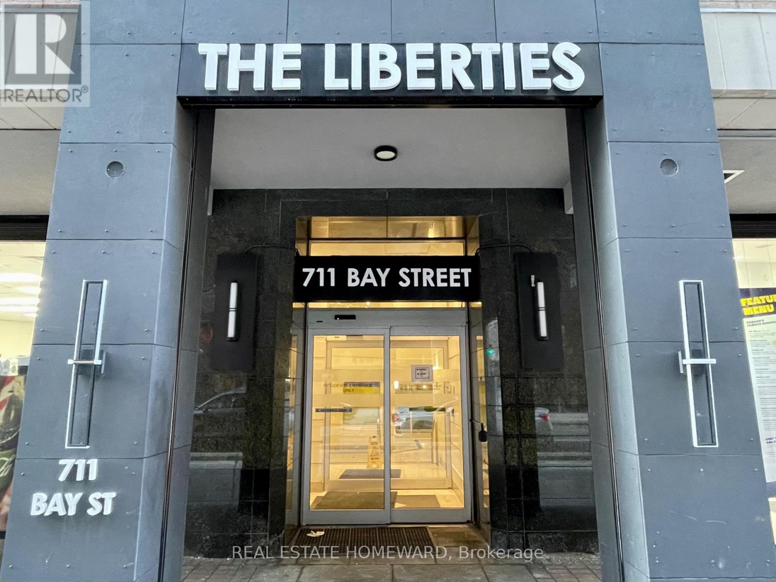 812 - 711 Bay Street, Toronto, Ontario  M5G 2J8 - Photo 6 - C12862436