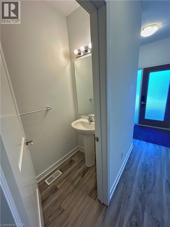 110 Fergus Avenue Unit# 22, Kitchener, Ontario N2A 0K9 - Photo 3 - 40815828