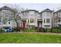 <div class="price">$799,000</div> 22 6518 121 Street, Surrey<br><div style="margin-bottom:8px;"><small>Homelife Benchmark Realty (Langley) Corp.</small></div><div class='bed_bath'>3 Bed | 3 Bath</div>