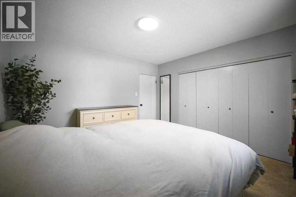 5311 52 Street, Camrose, Alberta  T4V 1W1 - Photo 14 - A2295223