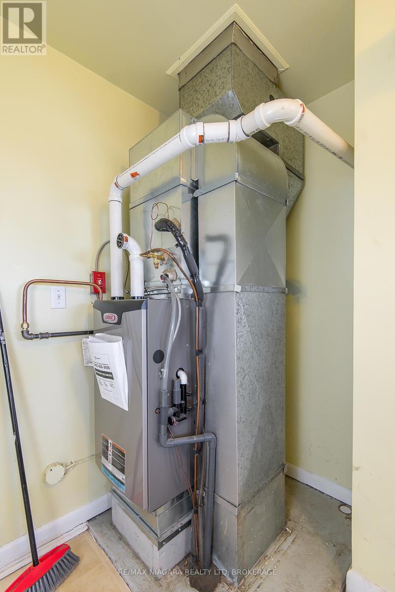 88 Golden Boulevard E, Welland, Ontario  L3B 1H7 - Photo 24 - X12932654