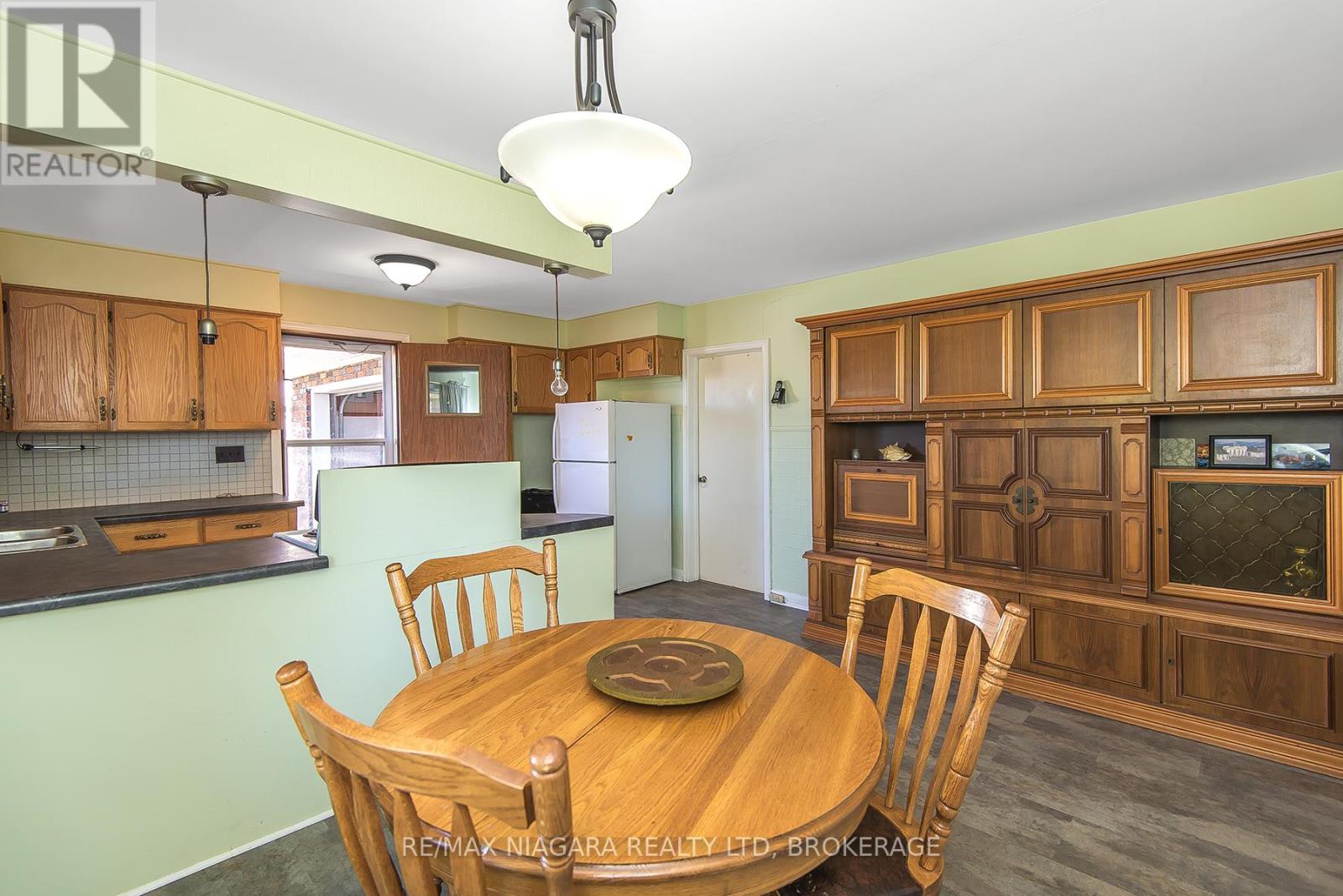 88 Golden Boulevard E, Welland, Ontario  L3B 1H7 - Photo 11 - X12932654