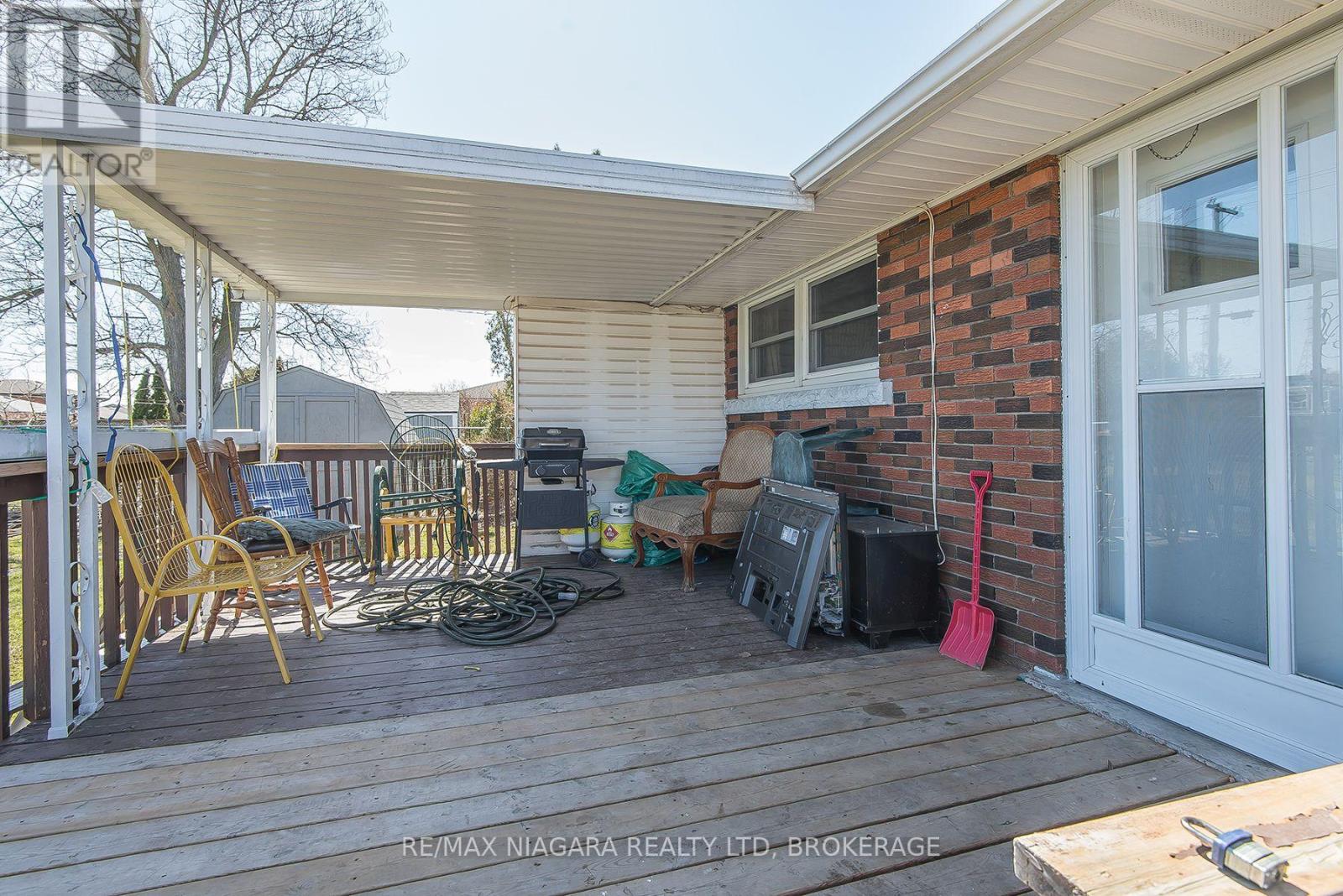 88 Golden Boulevard E, Welland, Ontario  L3B 1H7 - Photo 25 - X12932654