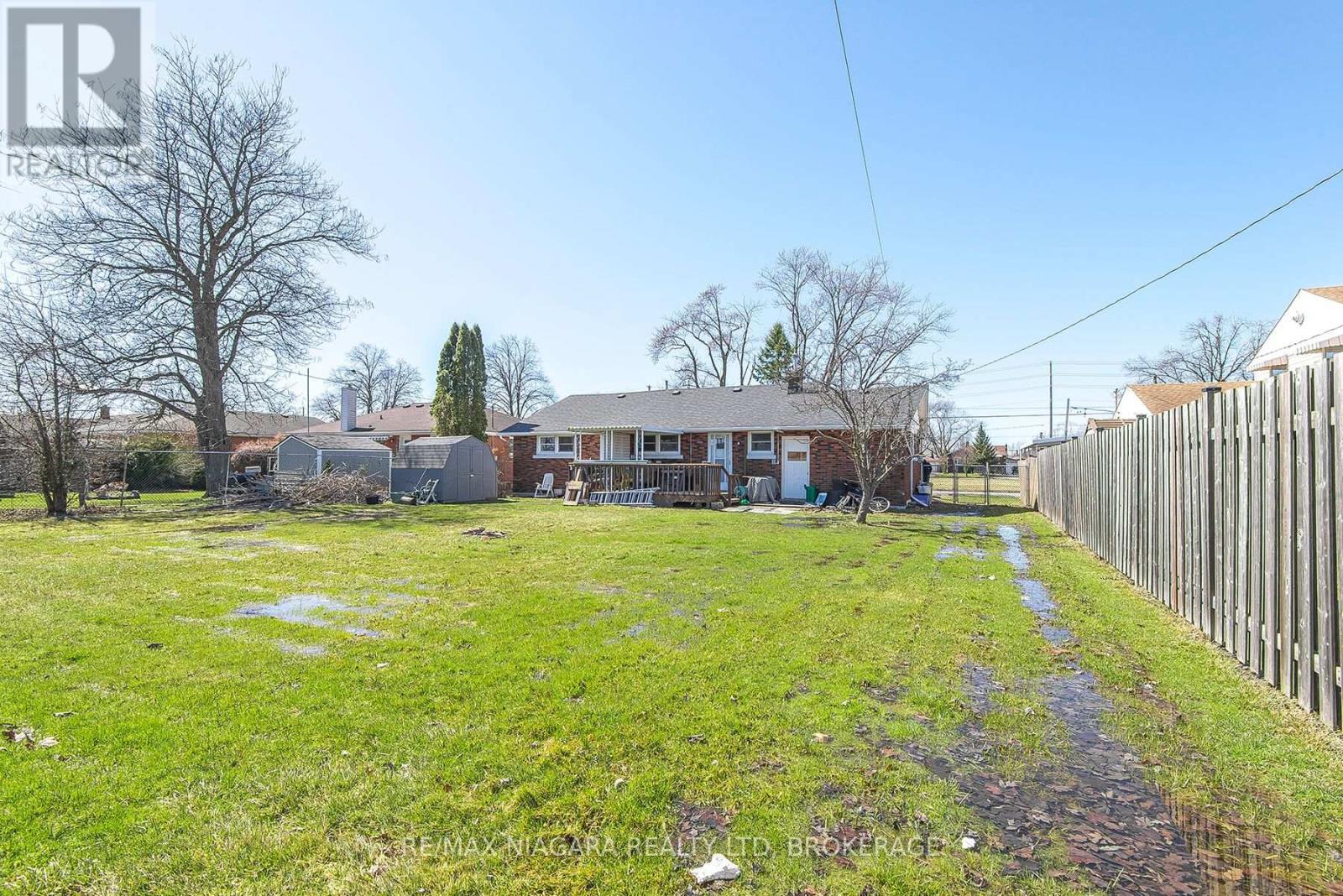88 Golden Boulevard E, Welland, Ontario  L3B 1H7 - Photo 16 - X12932654