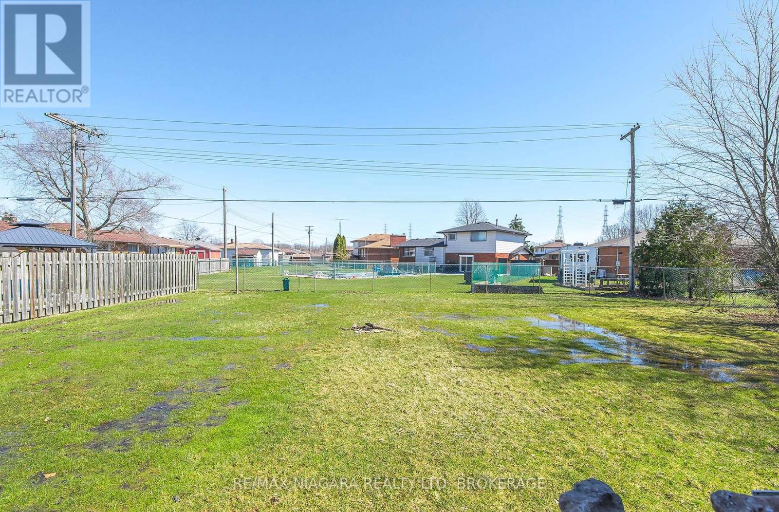 88 Golden Boulevard E, Welland, Ontario  L3B 1H7 - Photo 27 - X12932654