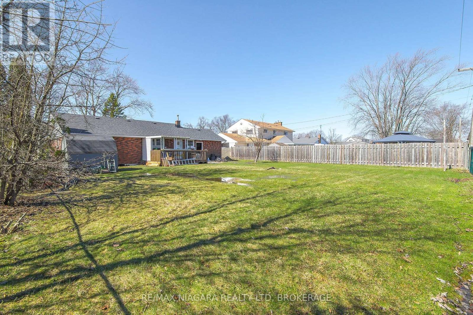 88 Golden Boulevard E, Welland, Ontario  L3B 1H7 - Photo 26 - X12932654