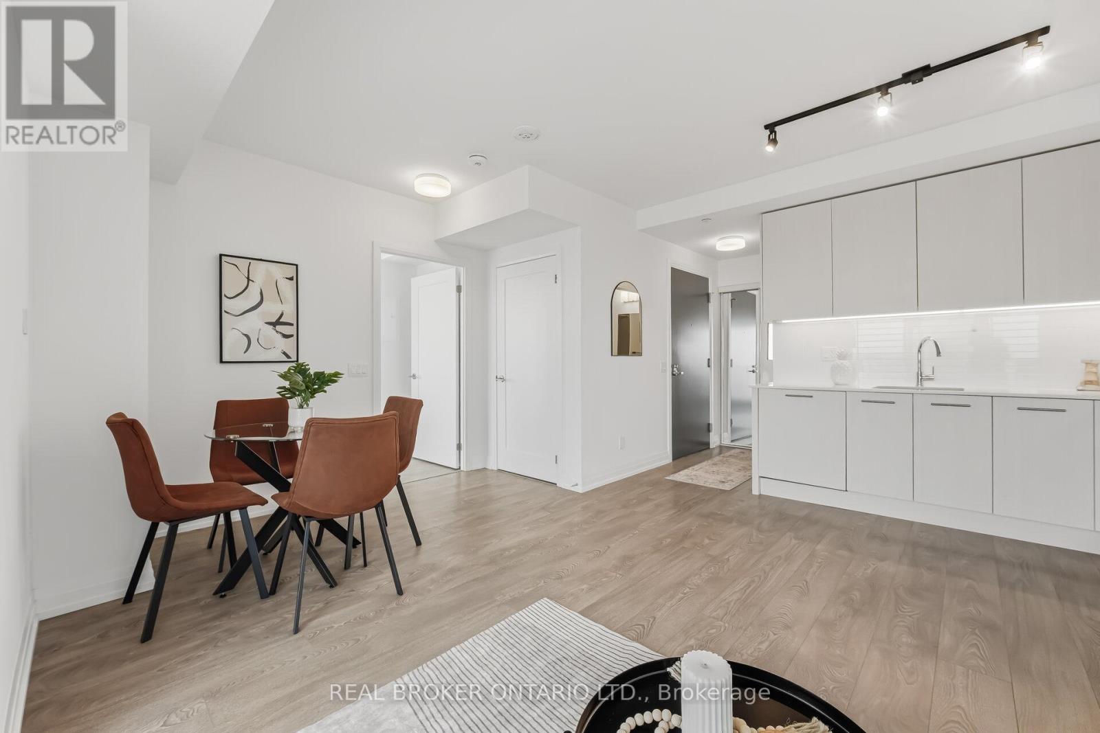 2602 - 286 Main Street, Toronto, Ontario  M4C 4X4 - Photo 18 - E12932674