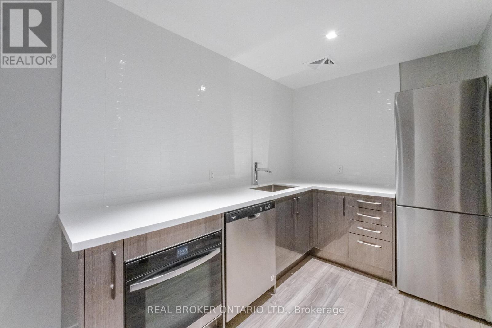 2602 - 286 Main Street, Toronto, Ontario  M4C 4X4 - Photo 31 - E12932674