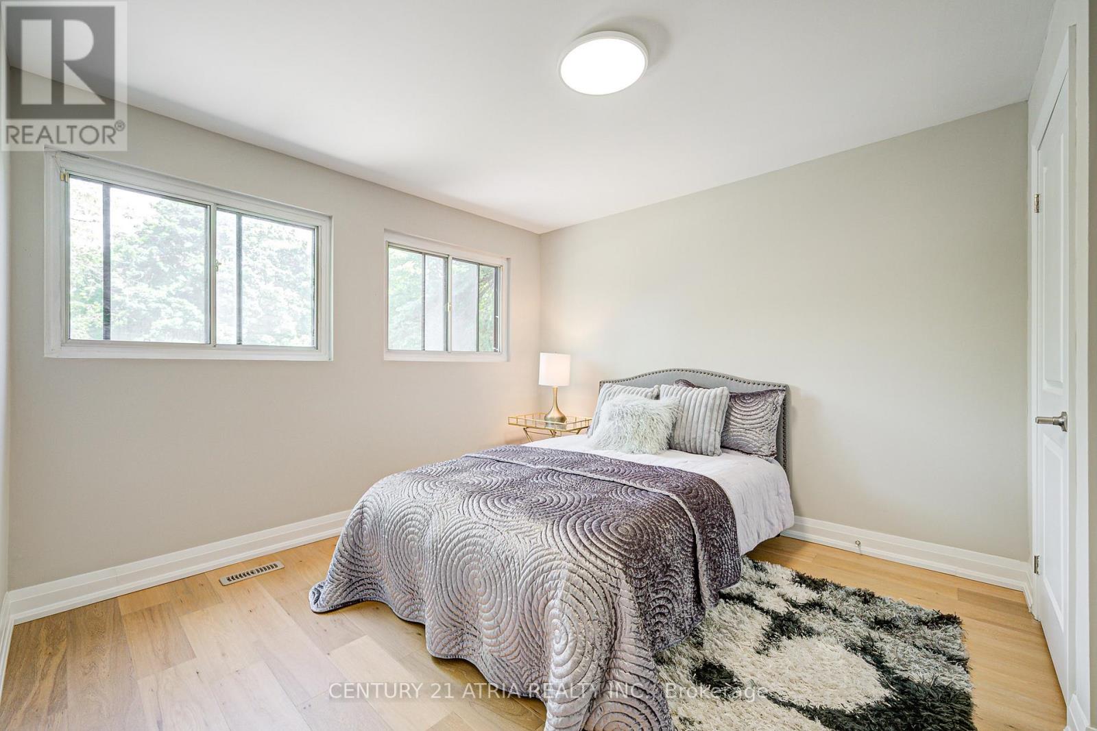 190 Romfield Circuit, Markham, Ontario  L3T 3J1 - Photo 21 - N12690090