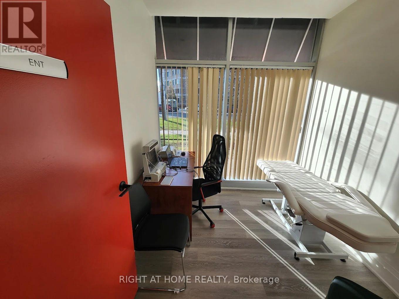 96 - 20 New Delhi Drive, Markham, Ontario  L3S 0B5 - Photo 5 - N12841972