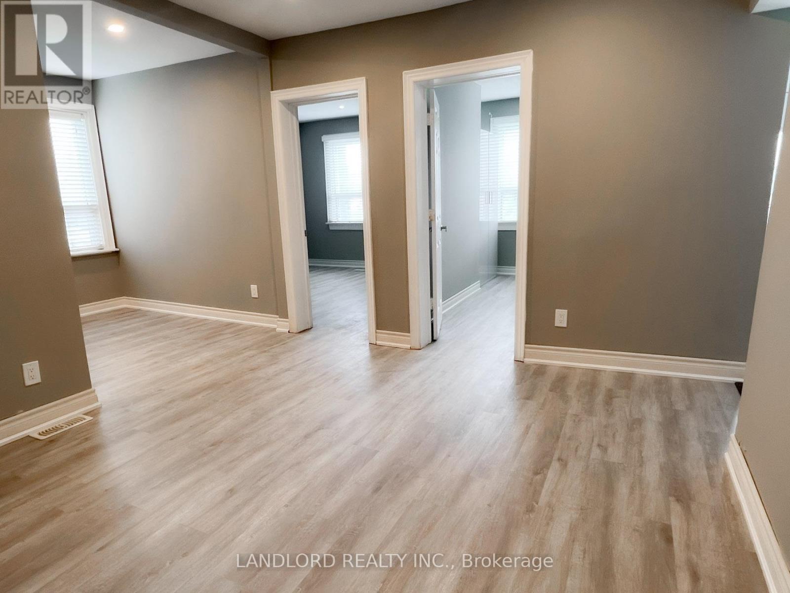 Main - 9 Albright Avenue, Toronto, Ontario  M8W 1W9 - Photo 7 - W12932660