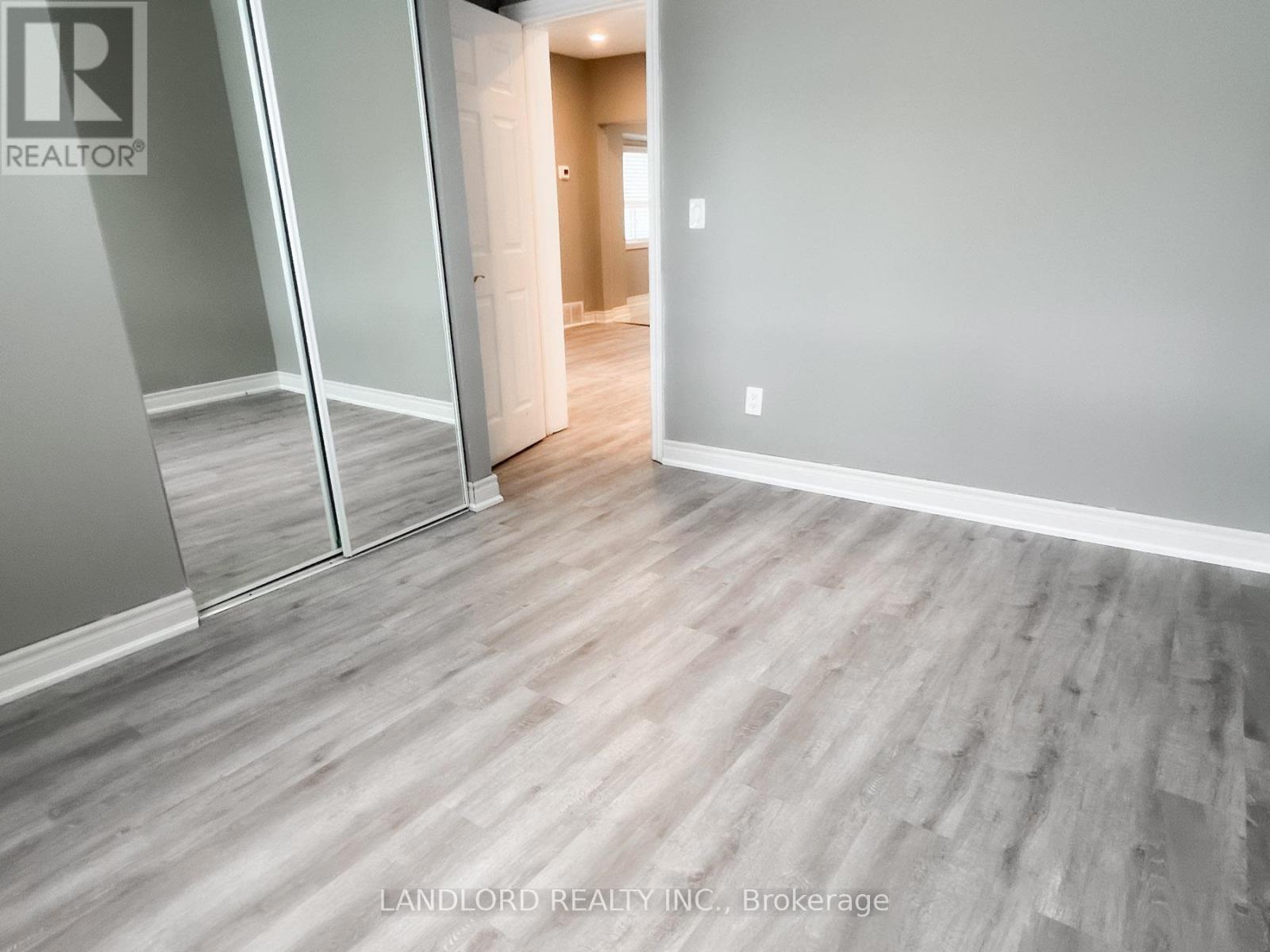 Main - 9 Albright Avenue, Toronto, Ontario  M8W 1W9 - Photo 9 - W12932660