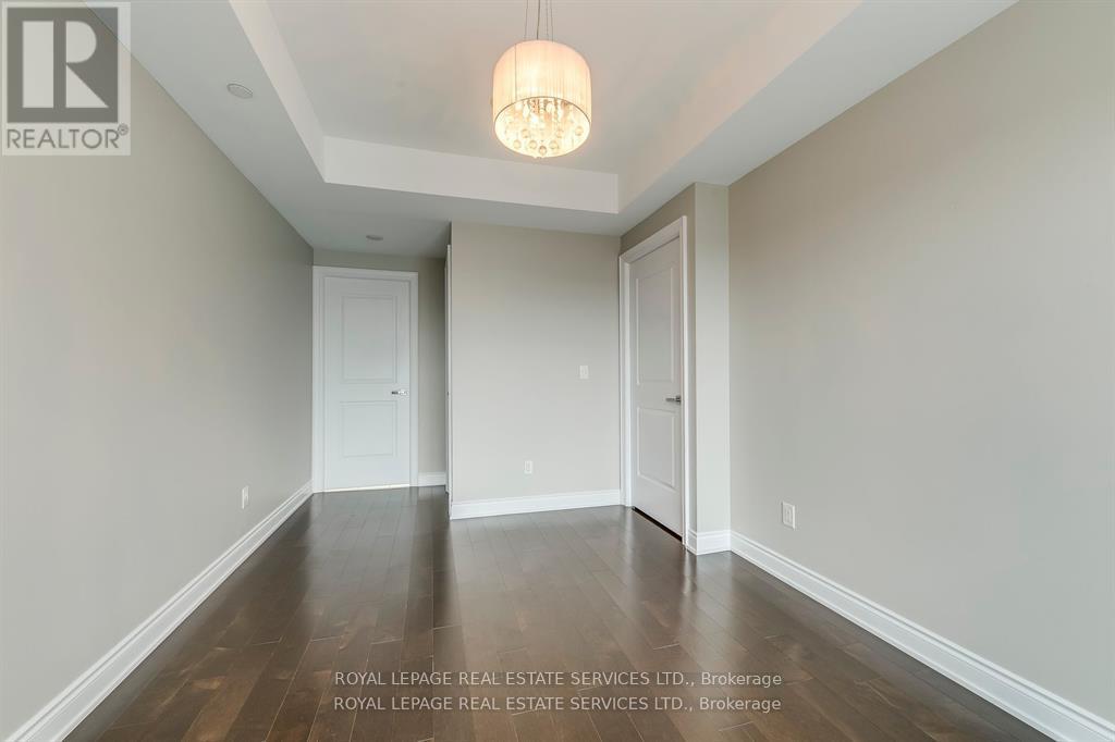 808 - 3500 Lakeshore Road W, Oakville, Ontario  L6L 0B4 - Photo 19 - W12932678