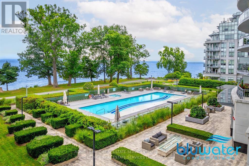 808 - 3500 Lakeshore Road W, Oakville, Ontario  L6L 0B4 - Photo 3 - W12932678