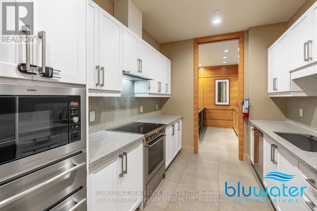 808 - 3500 Lakeshore Road W, Oakville, Ontario  L6L 0B4 - Photo 39 - W12932678