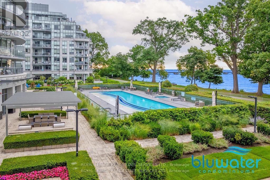 808 - 3500 Lakeshore Road W, Oakville, Ontario  L6L 0B4 - Photo 4 - W12932678