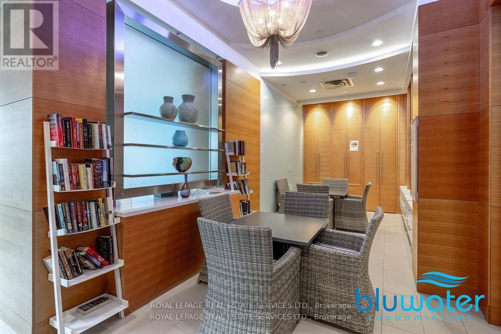 808 - 3500 Lakeshore Road W, Oakville, Ontario  L6L 0B4 - Photo 45 - W12932678