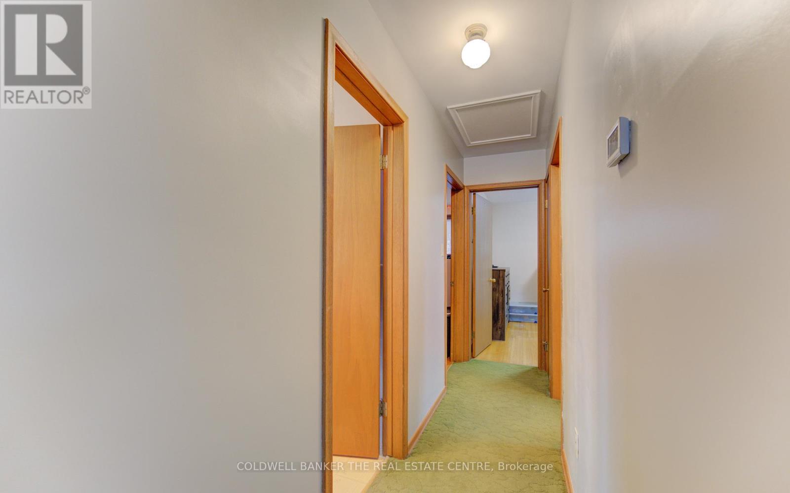 98 Shea Crescent, Kitchener, Ontario  N2E 1E8 - Photo 9 - X12932666