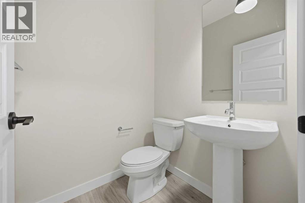 1047 Bayview Crescent, Airdrie, Alberta  T4B 5N5 - Photo 17 - A2296198