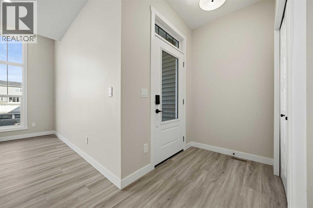 1047 Bayview Crescent, Airdrie, Alberta  T4B 5N5 - Photo 2 - A2296198