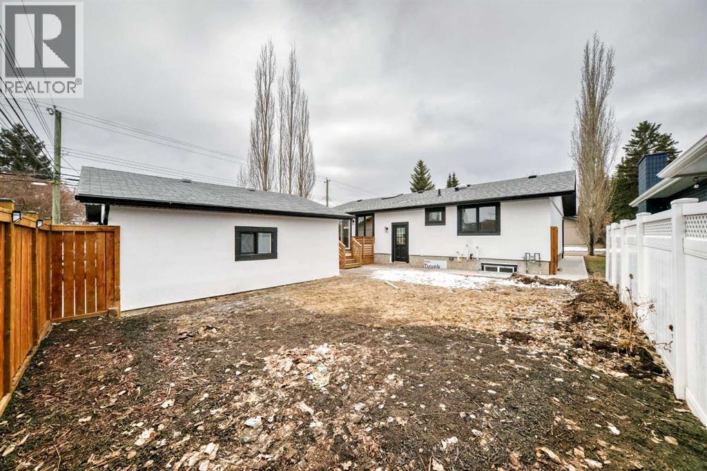 1256 Lake Twintree Drive Se, Calgary, Alberta  T2J 2T2 - Photo 43 - A2296481