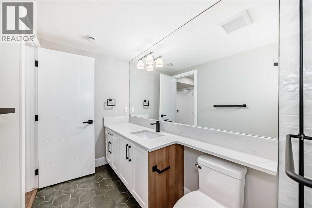 1256 Lake Twintree Drive Se, Calgary, Alberta  T2J 2T2 - Photo 35 - A2296481