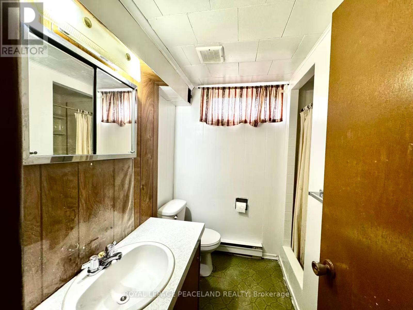 Basement - 403 Denlow Avenue, Hamilton, Ontario  L9C 1K1 - Photo 7 - X12857230