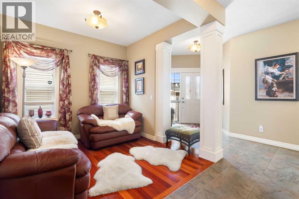 40 Bridleridge Lane Sw, Calgary, Alberta  T2Y 5H6 - Photo 7 - A2296367