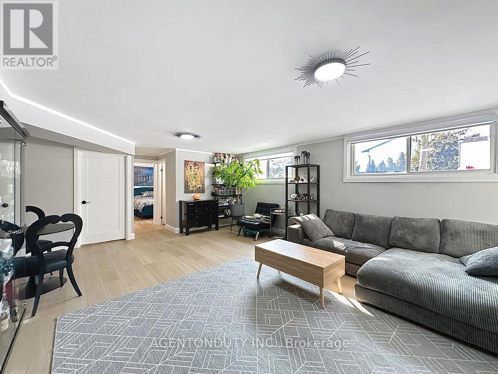 475 Karen Park Crescent, Mississauga, Ontario  L5A 3E1 - Photo 27 - W12804040