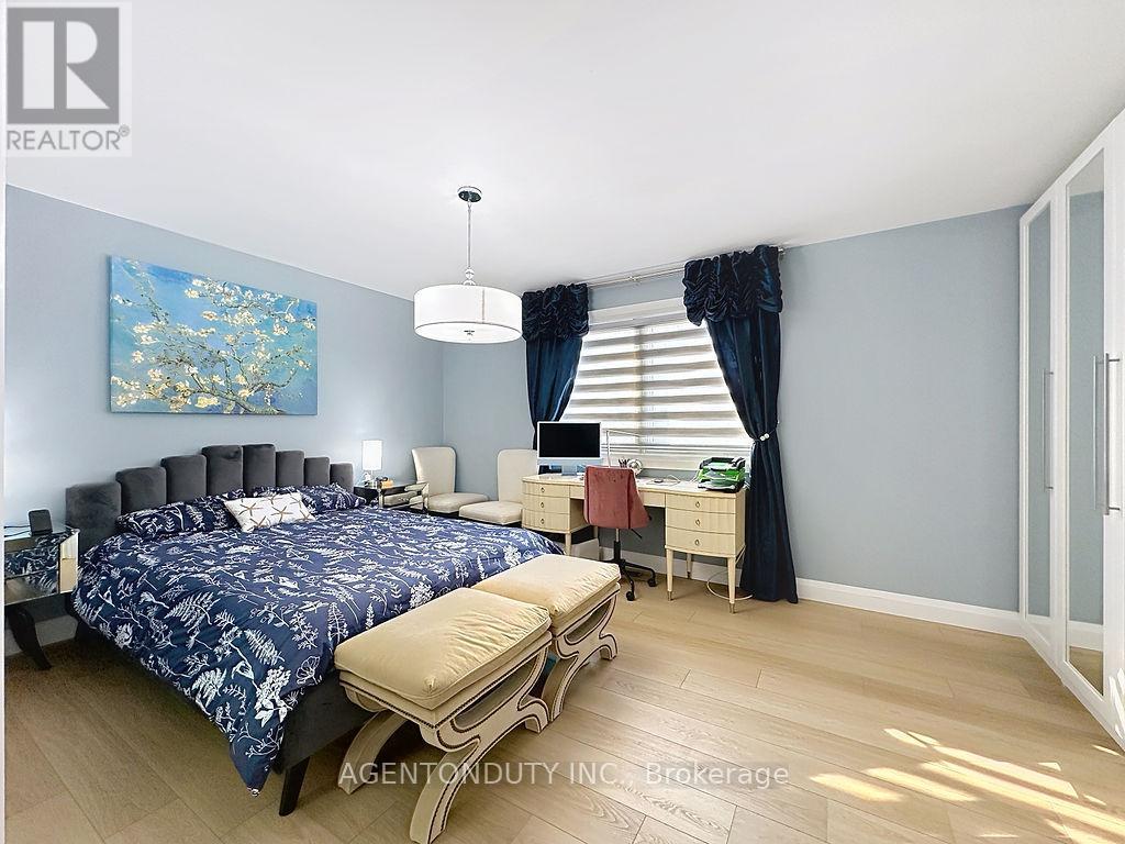 475 Karen Park Crescent, Mississauga, Ontario  L5A 3E1 - Photo 23 - W12804040