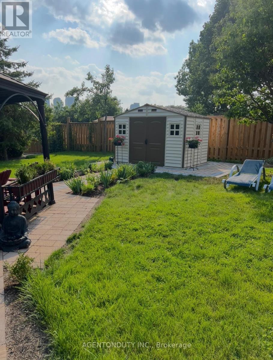 475 Karen Park Crescent, Mississauga, Ontario  L5A 3E1 - Photo 39 - W12804040