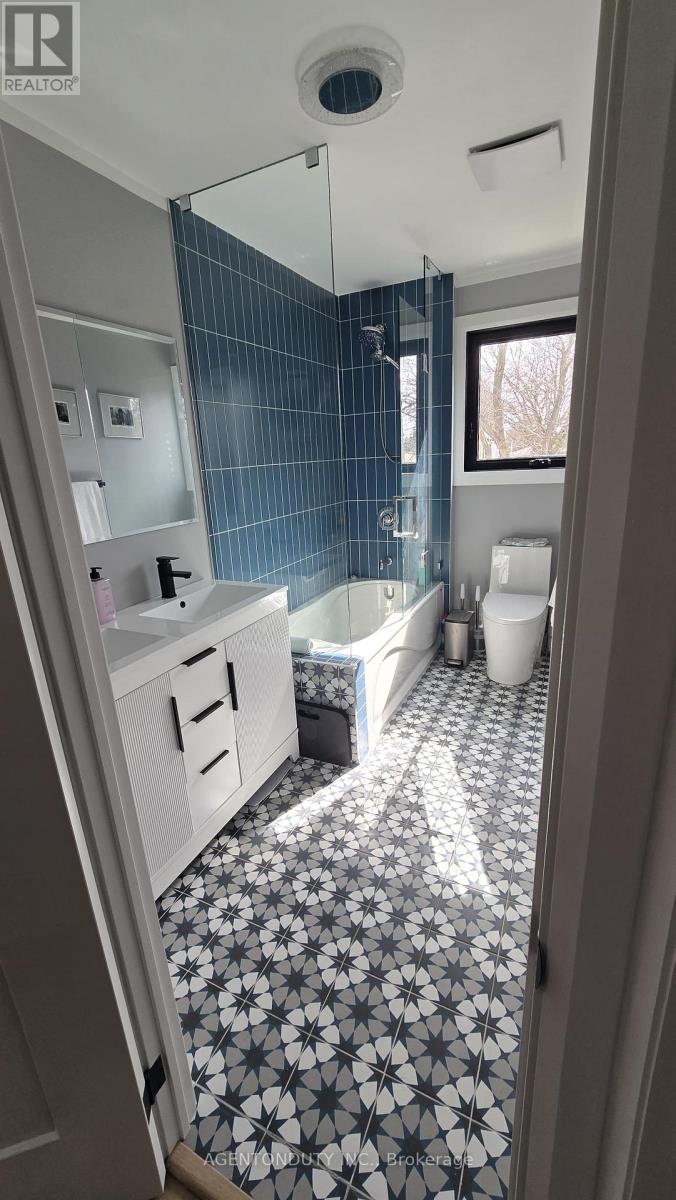 475 Karen Park Crescent, Mississauga, Ontario  L5A 3E1 - Photo 47 - W12804040