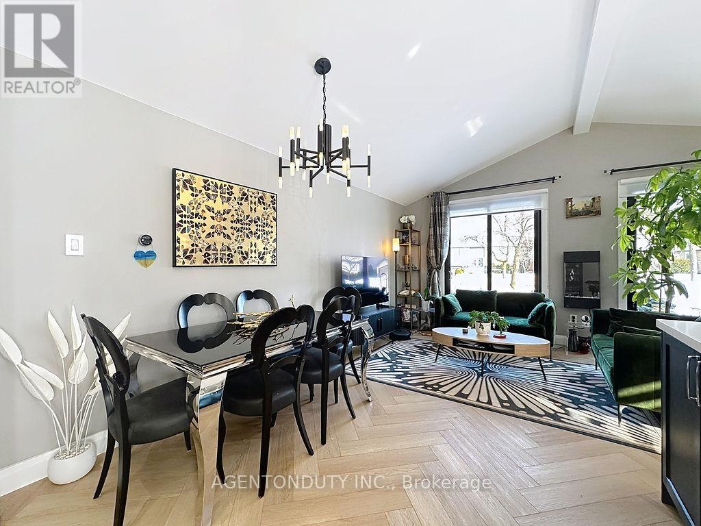 475 Karen Park Crescent, Mississauga, Ontario  L5A 3E1 - Photo 32 - W12804040