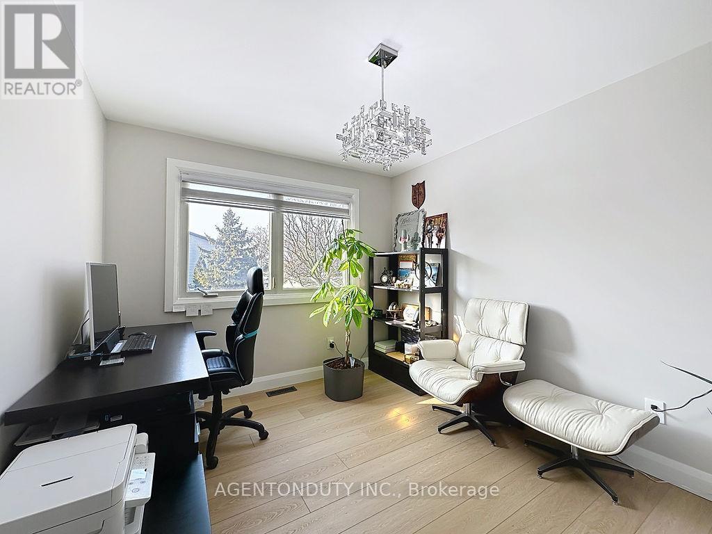 475 Karen Park Crescent, Mississauga, Ontario  L5A 3E1 - Photo 24 - W12804040