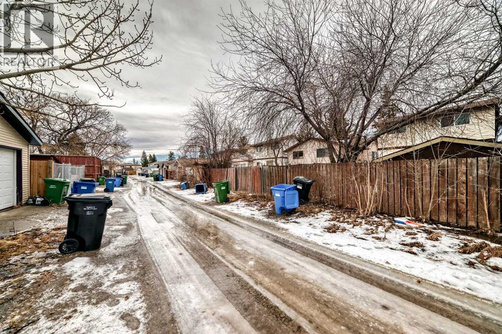 24 Abergale Way NE, Calgary, Alberta  T2A 6H7 - Photo 33 - A2294384