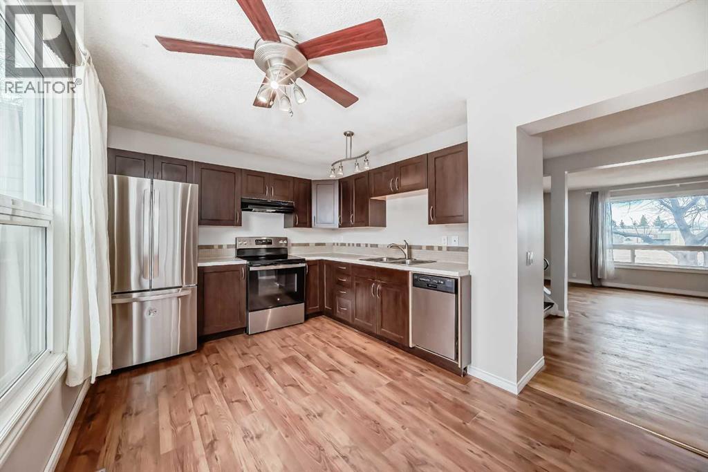 24 Abergale Way NE, Calgary, Alberta  T2A 6H7 - Photo 10 - A2294384