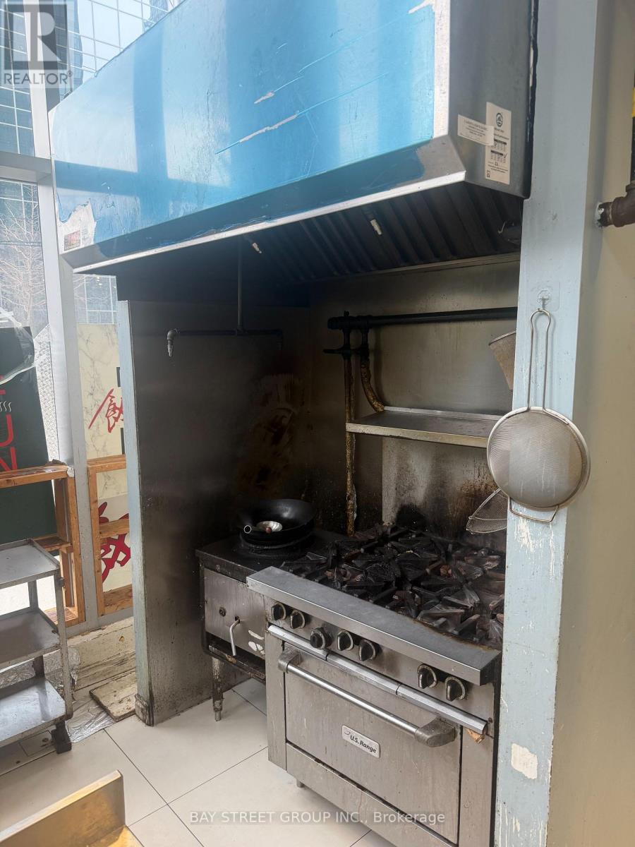 139 - 4750 Yonge Street, Toronto, Ontario  M2N 5M6 - Photo 3 - C12932682