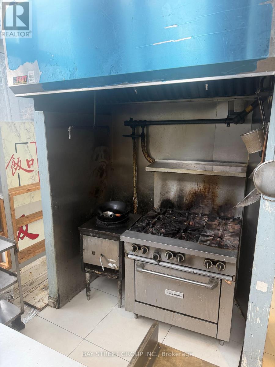 139 - 4750 Yonge Street, Toronto, Ontario  M2N 5M6 - Photo 4 - C12932682