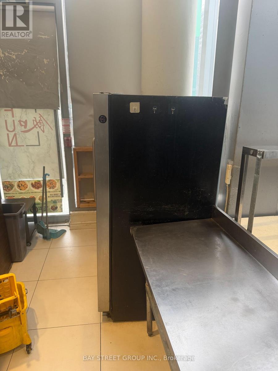 139 - 4750 Yonge Street, Toronto, Ontario  M2N 5M6 - Photo 8 - C12932682