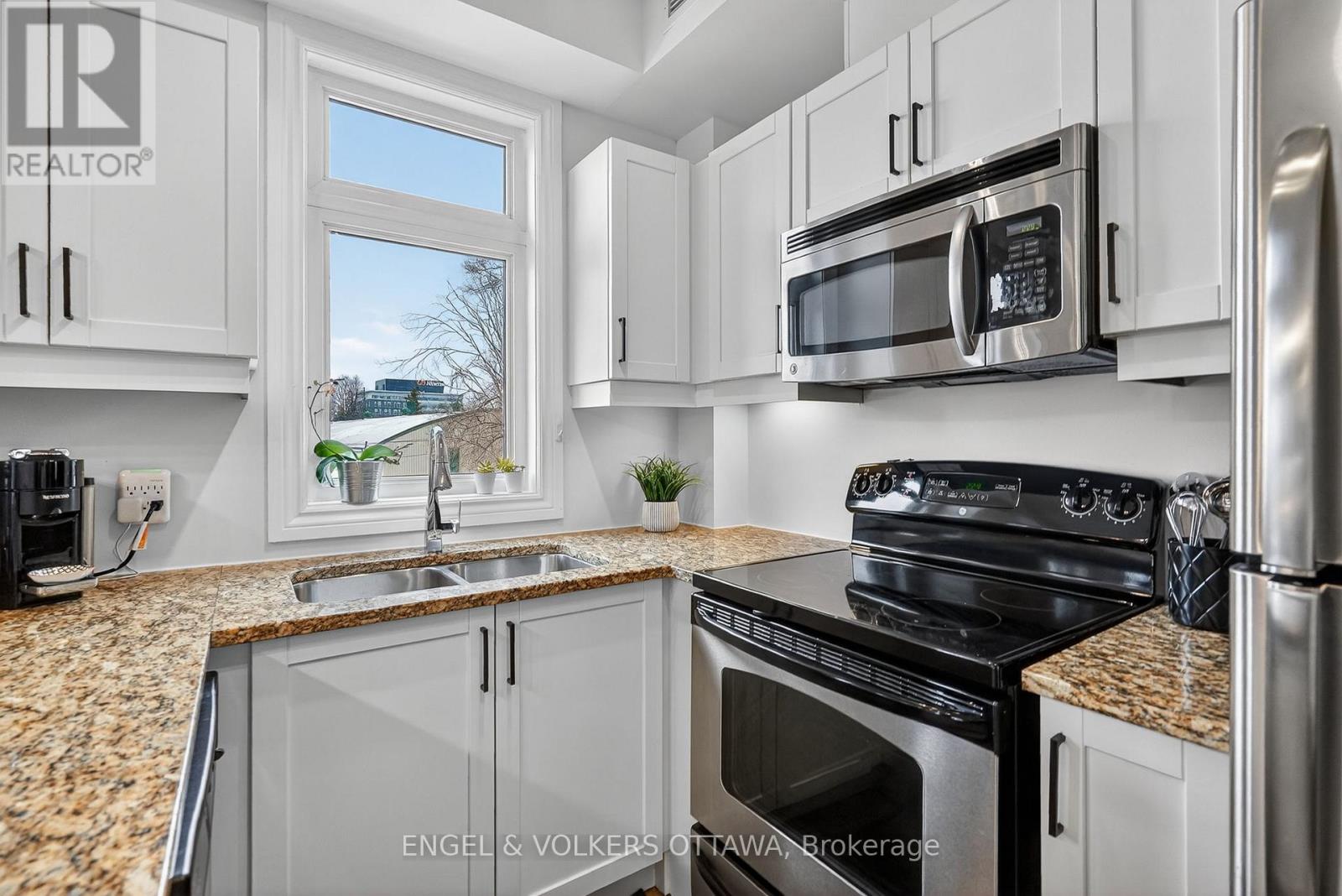 204 - 323 Winona Avenue, Ottawa, Ontario  K1Z 5H3 - Photo 12 - X12932692