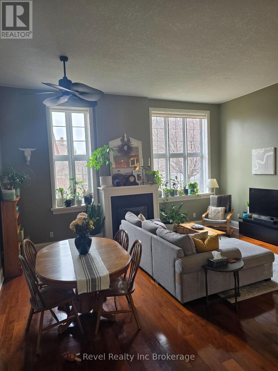 105 - 81 Broadway Street, Woodstock, Ontario  N4S 3A1 - Photo 4 - X12907308