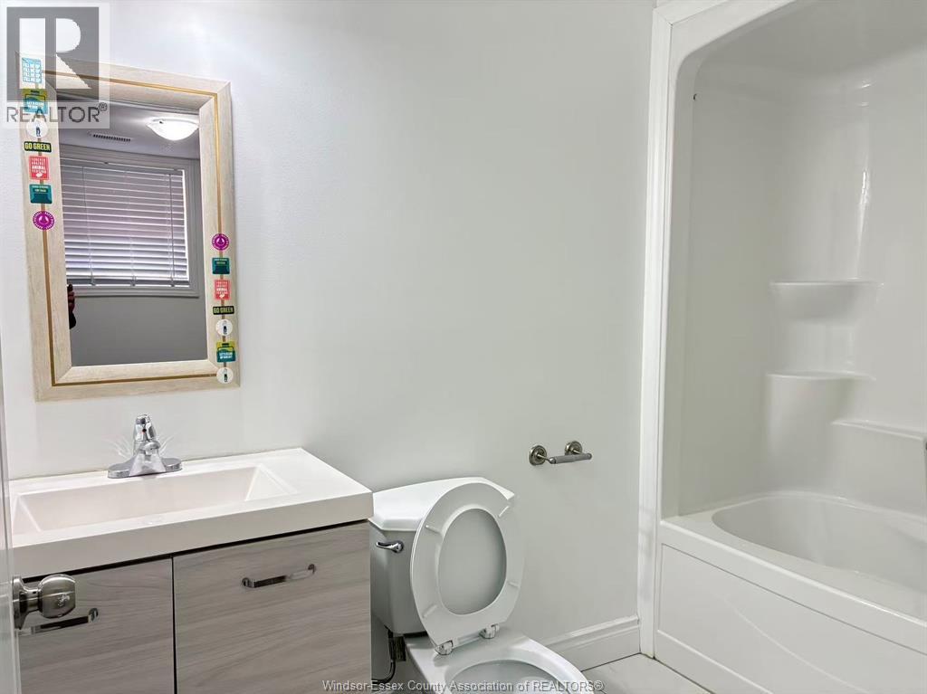 658 Caron Avenue Unit# 2, Windsor, Ontario  N9A 5B6 - Photo 14 - 26006421