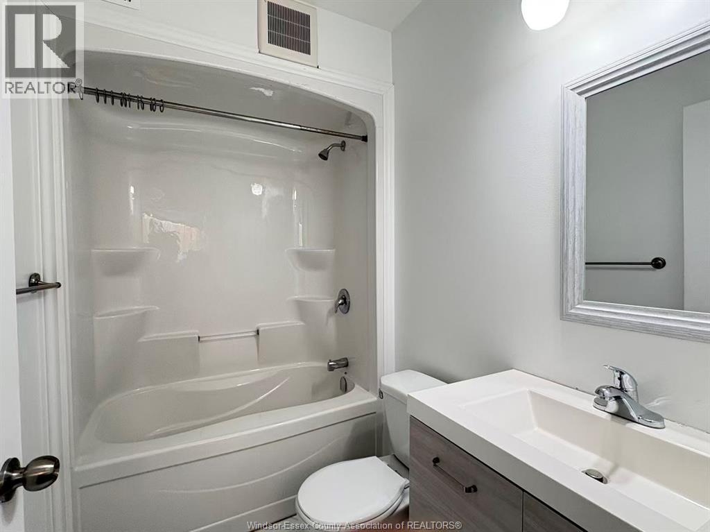 658 Caron Avenue Unit# 2, Windsor, Ontario  N9A 5B6 - Photo 18 - 26006421