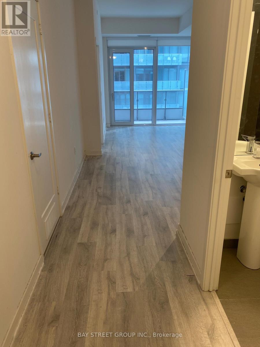 1727 - 70 Princess Street, Toronto, Ontario  M5A 0X6 - Photo 4 - C12932704