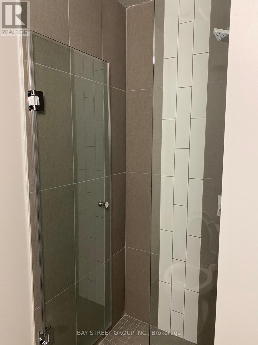 1727 - 70 Princess Street, Toronto, Ontario  M5A 0X6 - Photo 7 - C12932704