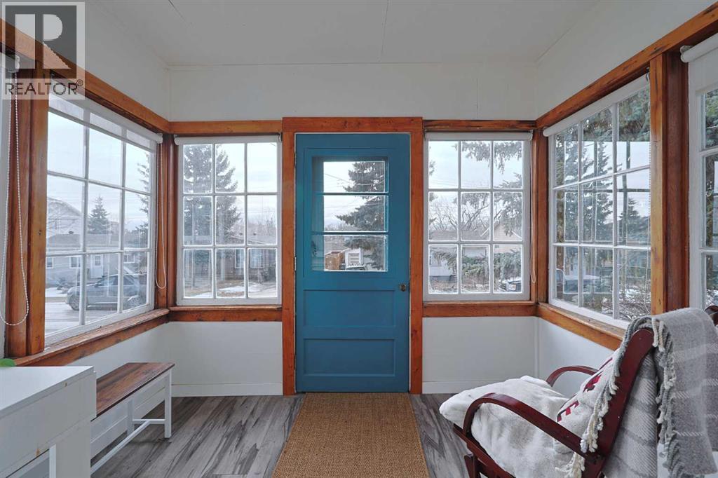 18 Maple Street, Okotoks, Alberta  T1S 1J6 - Photo 6 - A2284740