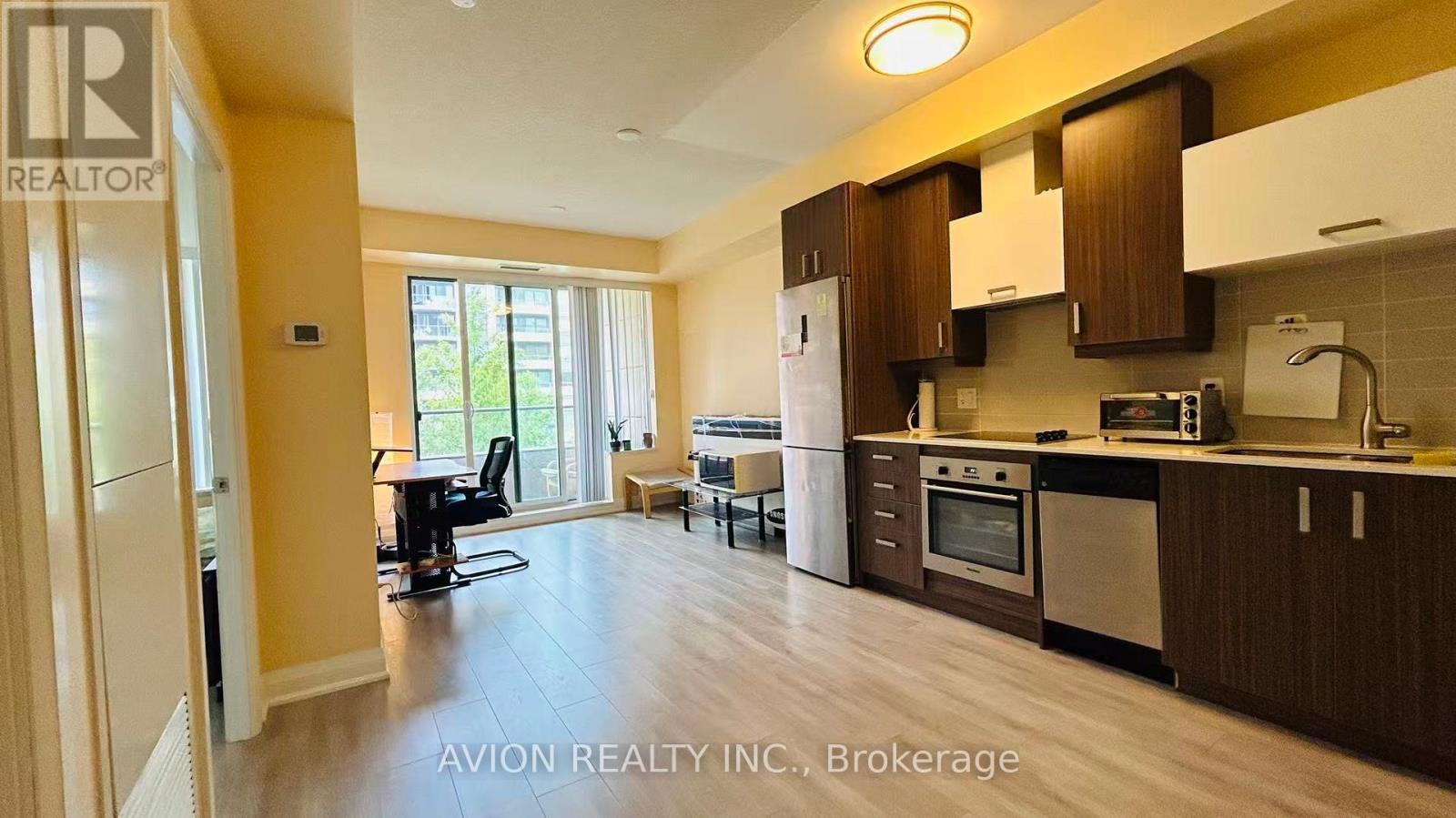 301 - 18 Uptown Drive, Markham, Ontario  L3R 5M5 - Photo 3 - N12932722