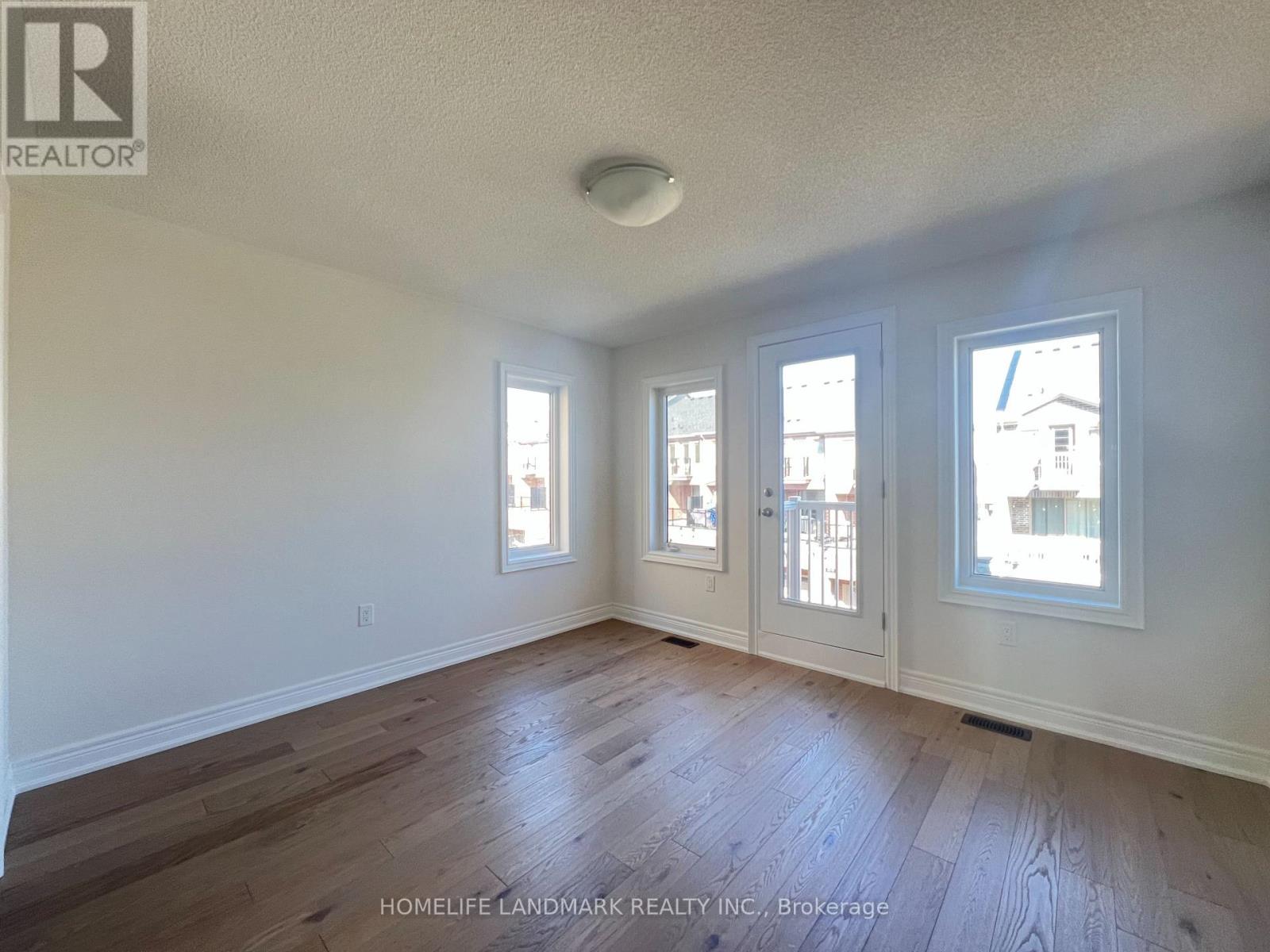 2808 Tippett Mews, Pickering, Ontario  L1X 0R6 - Photo 10 - E12932714