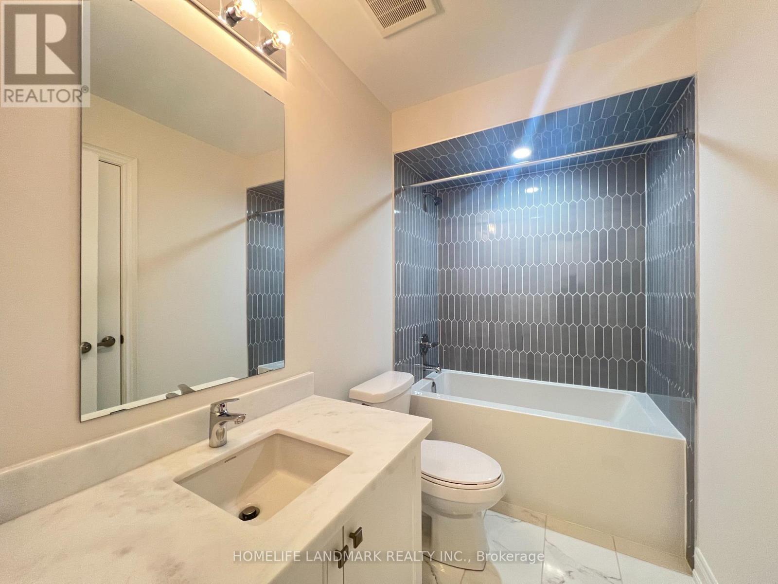 2808 Tippett Mews, Pickering, Ontario  L1X 0R6 - Photo 11 - E12932714